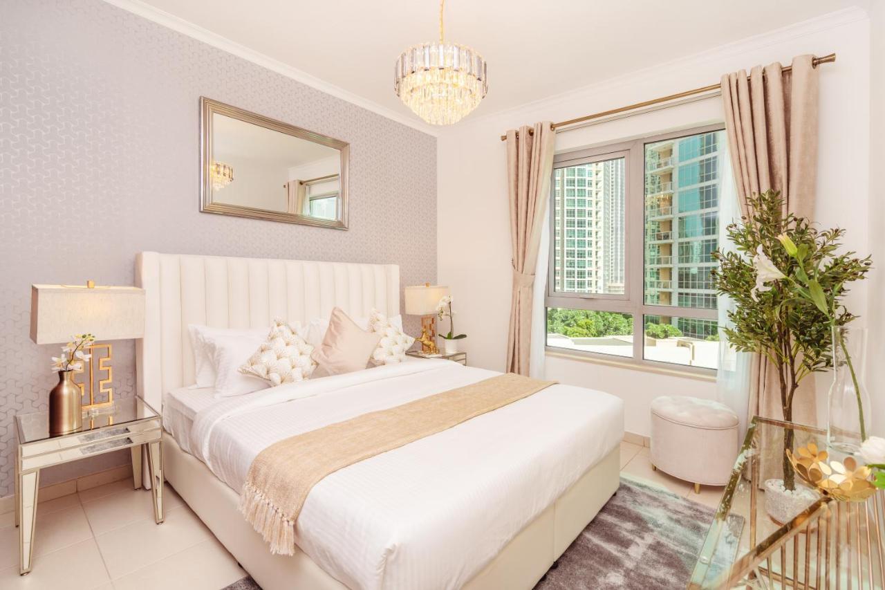 דובאי Elite Royal Apartment - Full Burj Khalifa & Fountain View - Magnum מראה חיצוני תמונה